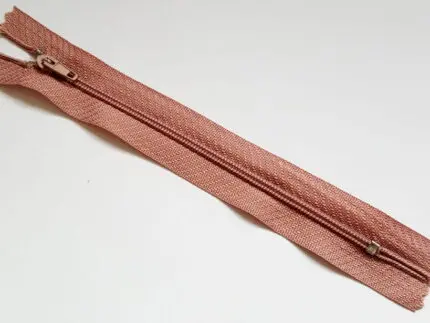 ZAMEK ŻYŁKOWY #3 SPIRALA 14 CM - PUDROWY RÓŻ