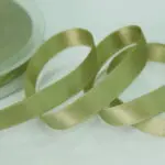 WSTĄŻKA SATYNOWA 12 mm DWUSTRONNA - OLIWKOWA