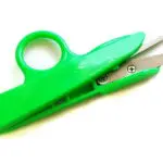 Obcinacz do nici z plastikową rączką
