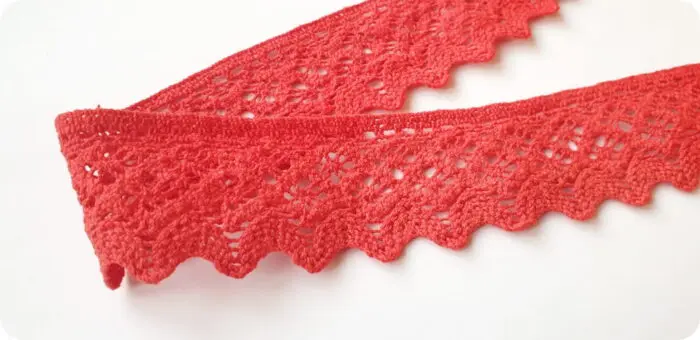 KORONKA BAWEŁNIANA 50 mm S10 CZERWONA