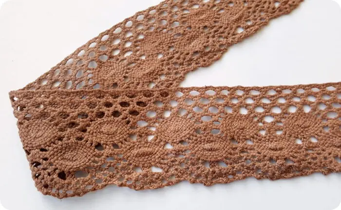 KORONKA BAWEŁNIANA 60 mm C214 J. BRĄZ