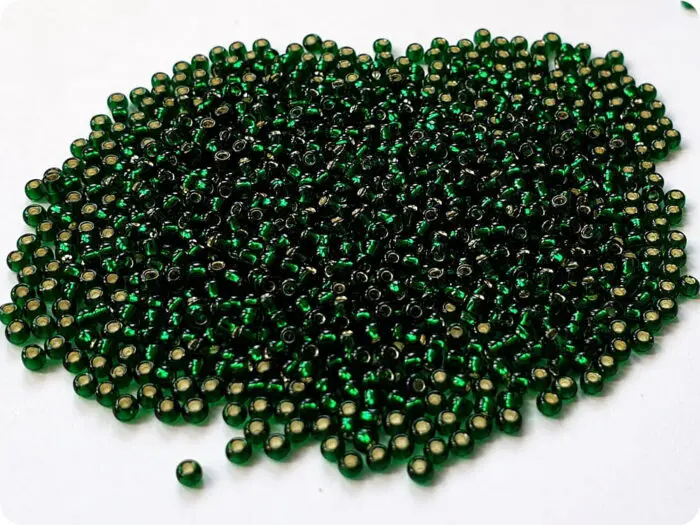 KORALIKI TOHO 11/0 SILVER LINED green emerald (36) 10g
