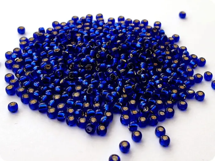 KORALIKI TOHO 8/0 SILVER LINED cobalt (28) 10g