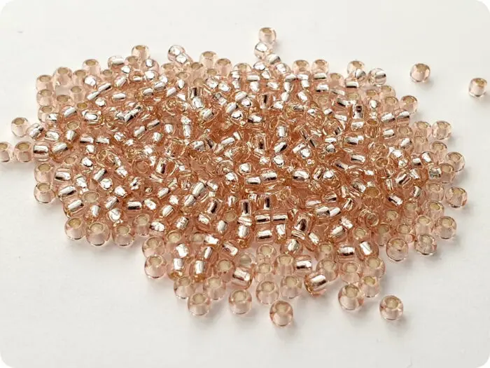 KORALIKI TOHO 8/0 SILVER LINED rosaline (31) 10g