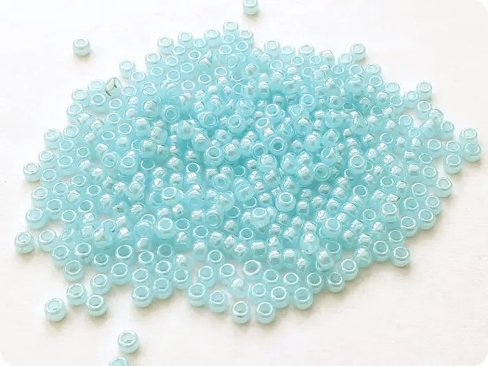 KORALIKI TOHO 8/0 CEYLON aqua (143) 10 g