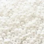 KORALIKI TOHO 8/0 OPAQUE lustered white (121) 10g