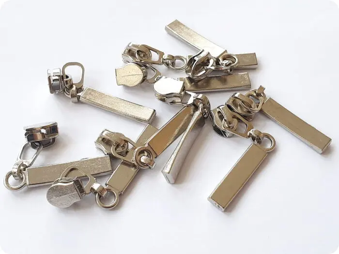 SUWAK WODZIK OZDOBNY PODŁUŻNY do zamka 3 mm