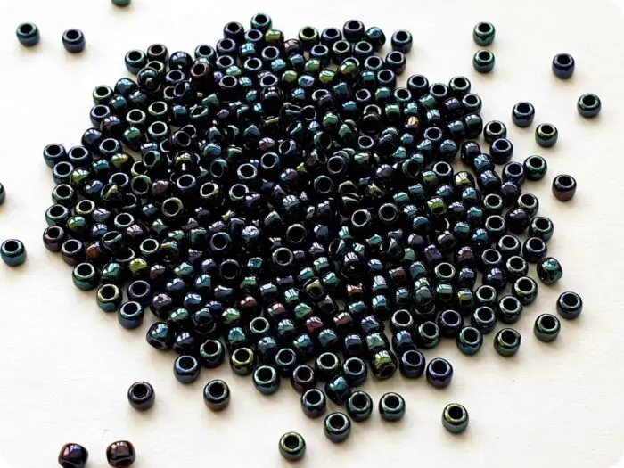 KORALIKI TOHO 8/0 METALLIC cosmos (88) 10g