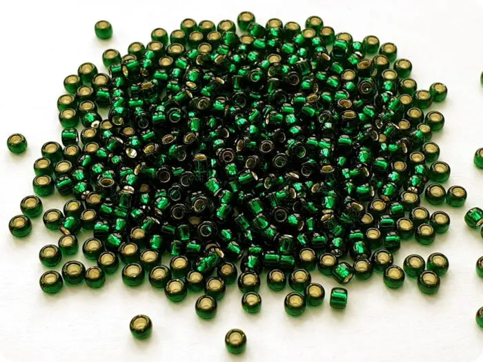 KORALIKI TOHO 8/0 SILVER LINED green emerald (36) 10g