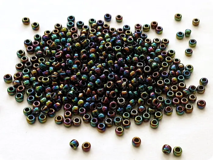 KORALIKI TOHO 8/0 METALLIC RAINBOW iris (86) 10g