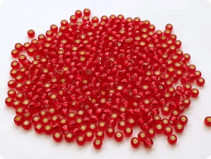 KORALIKI TOHO 8/0 SILVER LINED ruby (25C) 10g