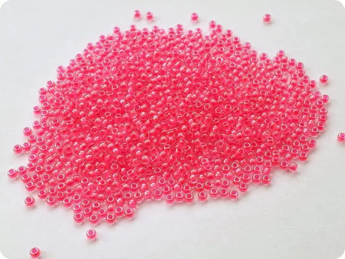 KORALIKI TOHO 11/0 LUMINOUS neon pink (804) 10g