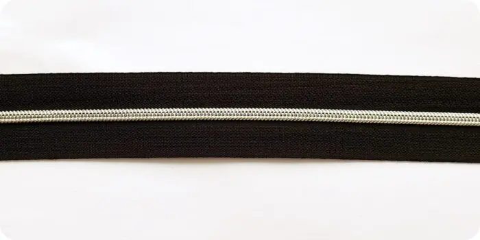 ZAMEK, TAŚMA SUWAKOWA CZARNO SREBRNA 3 mm + 2 suwaki