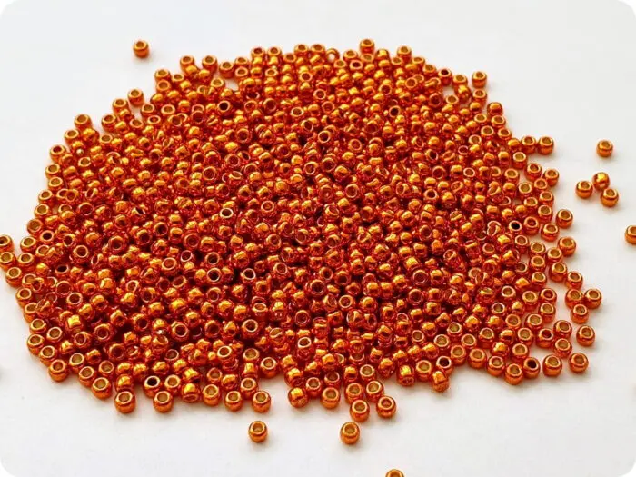 KORALIKI TOHO 11/0 METALLIC saffron (PF562) 10g