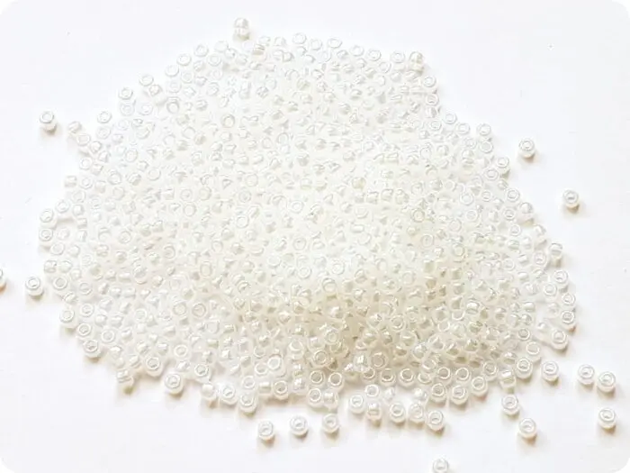 KORALIKI TOHO 11/0 CEYLON snowflake (141) 10g