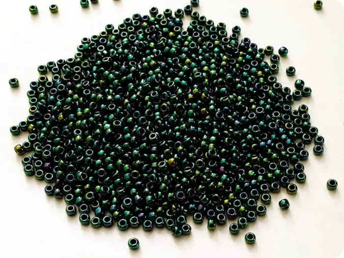 KORALIKI TOHO 11/0 HIGHER METALLIC june bug (506) 10g