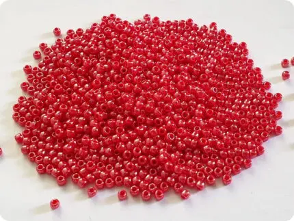 KORALIKI TOHO 11/0 OPAQUE lustered  cherry (125) 10g