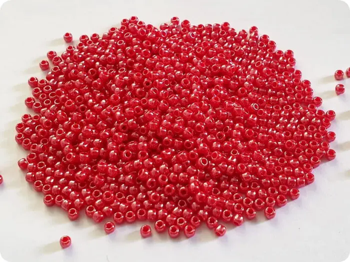 KORALIKI TOHO 11/0 OPAQUE lustered  cherry (125) 10g