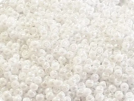 KORALIKI TOHO 11/0 OPAQUE lustered white (121) 10g