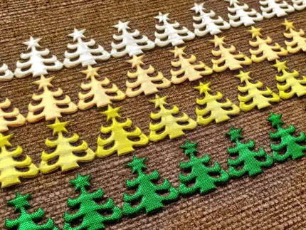 APLIKACJE NA TAŚMIE  CHOINKI BŁYSZCZĄCE