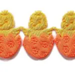 APLIKACJE NA TAŚMIE KURCZACZKI W JAJKACH