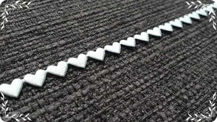 APLIKACJE NA TAŚMIE SERDUSZKA BIAŁE (wz36)