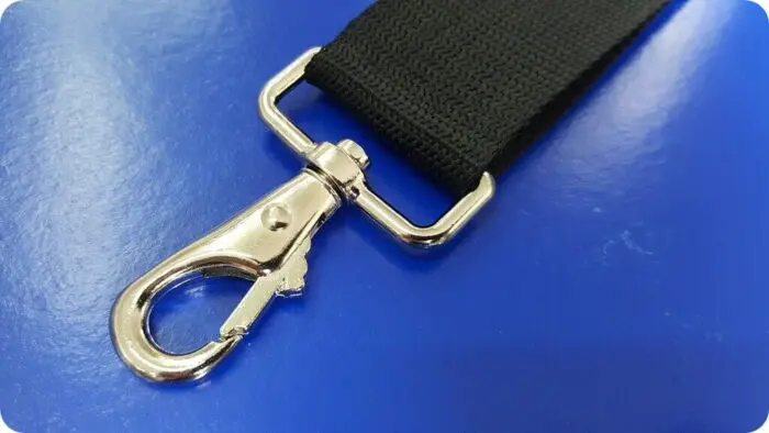 Masywny karabińczyk metalowy 40mm SREBRNY (RF178)