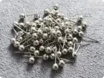 SZPILKI ZE SREBRNĄ KULECZKĄ - 75 sztuk