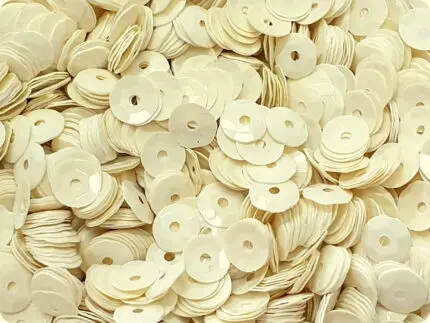 CEKINY 6 mm (7) KREMOWE