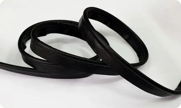 Wypustka SKÓROPODOBNA CZARNA