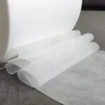 FLIZELINA WŁÓKNINA BIAŁA 35g/m2 szer. 19 cm DO MASECZEK - 1 METR