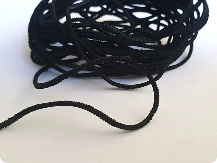 Guma okrągła CZARNA 1,5mm