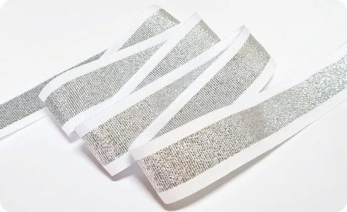 TAŚMA RYPSOWA LAMPASOWA 30 mm - BIAŁO-SREBRNA