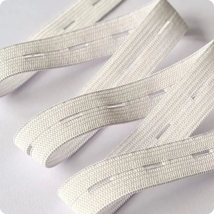 Guma PŁASKA Z DZIURKAMI na metry