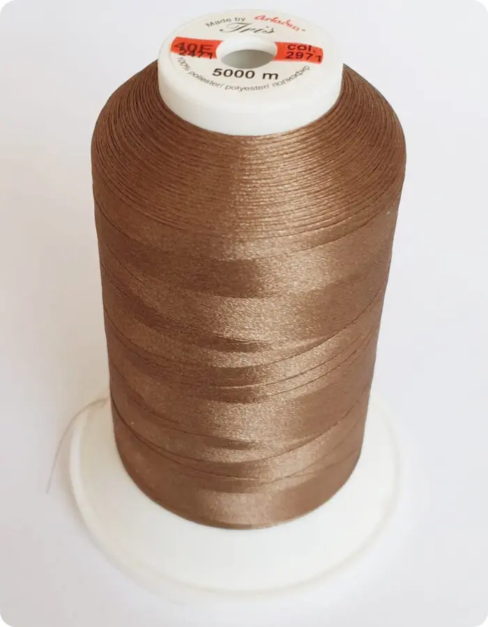 NICI IRIS 40E DO HAFTU MASZYNOWEGO 5000m, nr 2971 - chłodny brąz