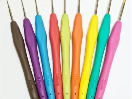 Zestaw kolorowych SZYDEŁEK z gumową rączką 0,5-2,5 mm