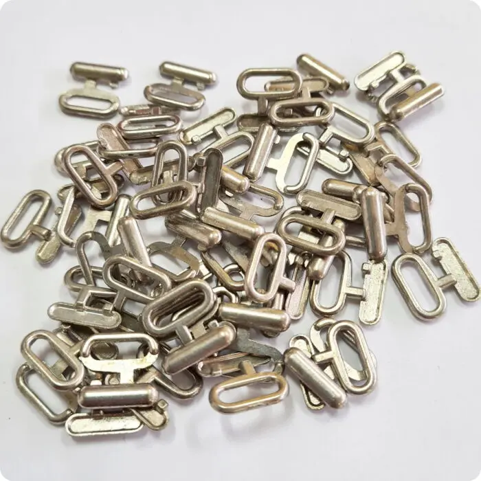 ZAPIĘCIE METALOWE DO BIUSTONOSZA, STROJU - 10 mm