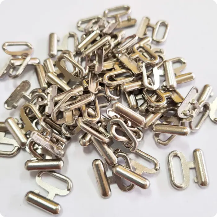 ZAPIĘCIE METALOWE DO BIUSTONOSZA, STROJU - 10 mm