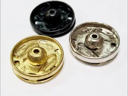 Zatrzaski metalowe 20,9mm (8) 1szt