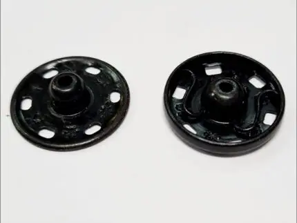 Zatrzaski metalowe 20,9mm (8) 1szt