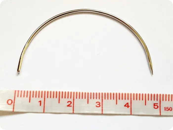 ZESTAW IGIEŁ TAPICERSKICH PÓŁOKRĄGŁYCH WYGIĘTYCH - 5 SZTUK