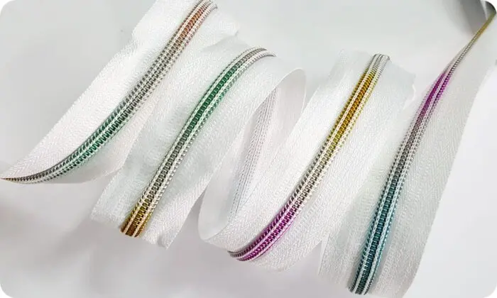 ZAMEK, TAŚMA SUWAKOWA TĘCZOWA BIAŁA 5 mm + 1 suwak