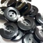 GUZIKI NA DZIURKI 30mm (GU73) 1szt