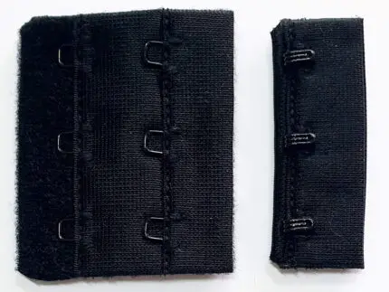 ZAPIĘCIE do biustonosza TRÓJRZĘDOWE CZARNE