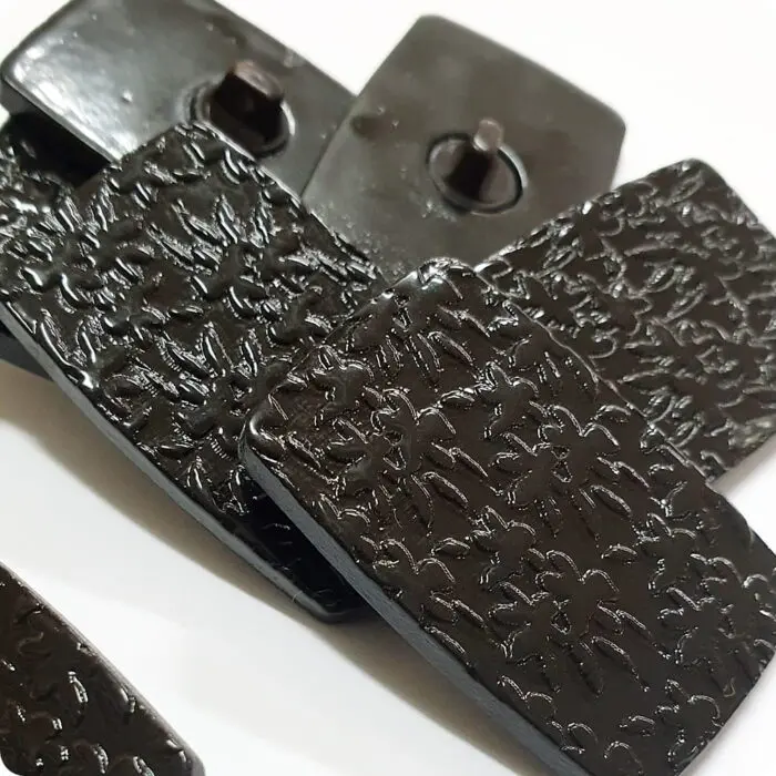 GUZIK ozdobny 40/26mm - CIEMNY BRĄZ (10A)