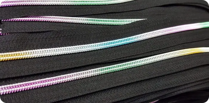 ZAMEK, TAŚMA SUWAKOWA TĘCZOWA CZARNA 5 mm + 1 suwak