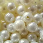 KORALIKI PEREŁKI 16 mm ECRU - 4 sztuki
