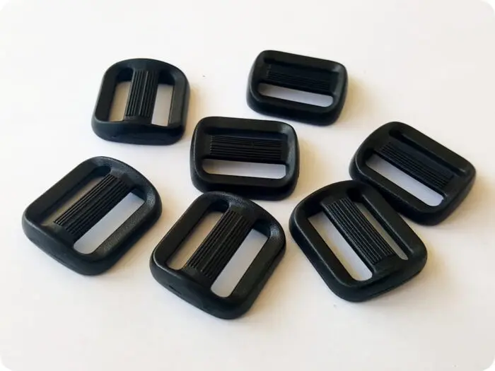 REGULATOR PRZESUWNY PLASTIKOWY 20mm