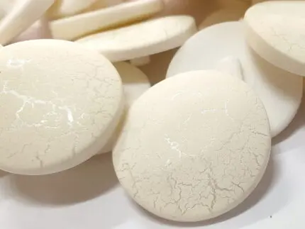 GUZIKI NA STOPCE 28mm (GU12) 10szt