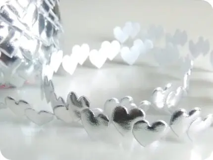 APLIKACJE NA TAŚMIE SERDUSZKA PODWÓJNE - SREBRNE I ZŁOTE